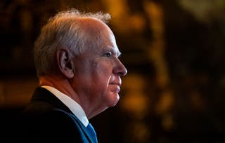 Tim Walz criticado pelo museu do Holocausto por seu discurso sobre as operações do ICE em Minnesota